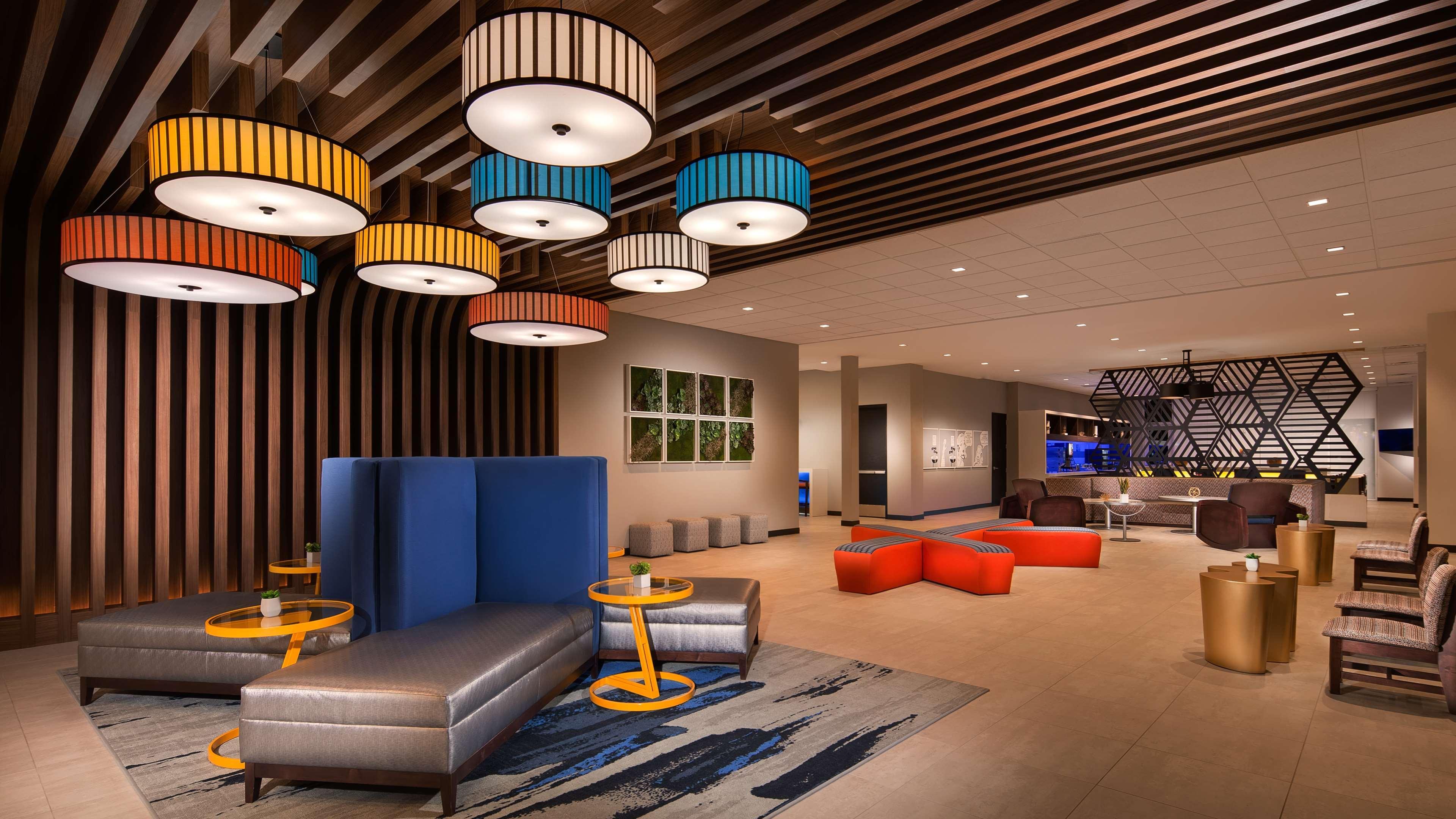 Glo Western Airport Hotel Nashville